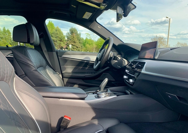 BMW Seria 5 cena 243000 przebieg: 69913, rok produkcji 2019 z Kraków małe 106